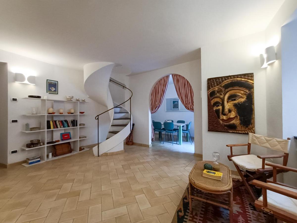 Altido Villa Milva With Car Park Beside The Beach Paraggi Buitenkant foto
